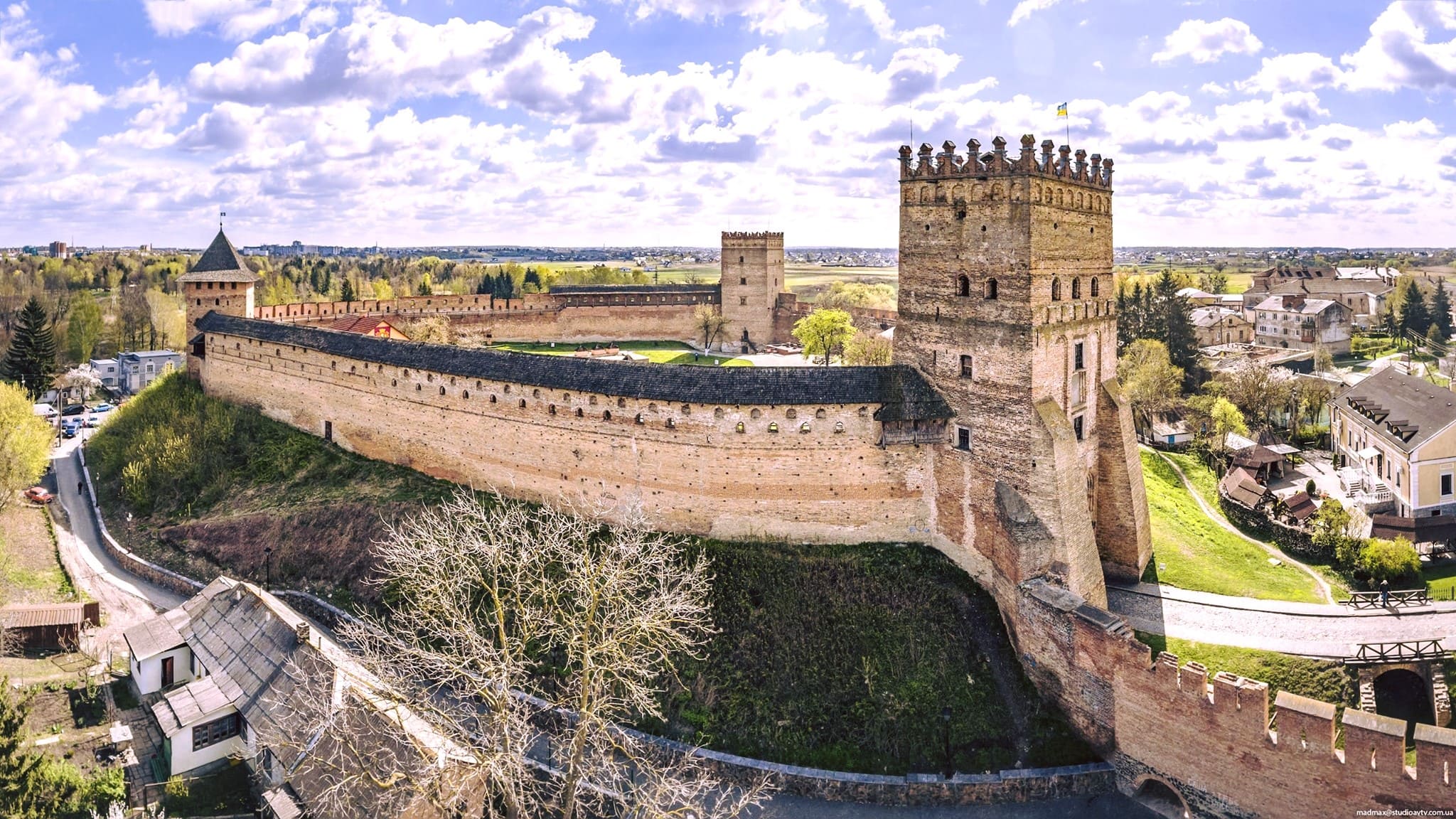 Луцький замок (Замок Любарта) | Karpatium