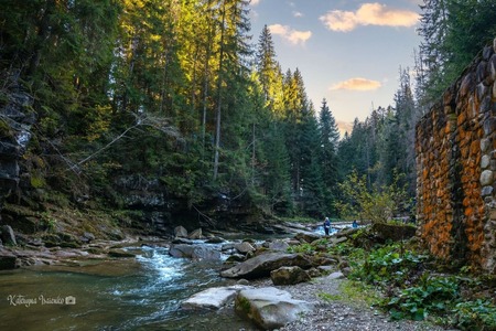 Чемегівський каньйон у Микуличині - фото