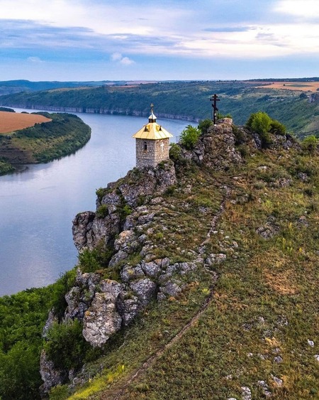 Шишкові пагорби - фото